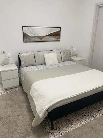 Homestay Malpensa Rooms Case Nuove  Italy
